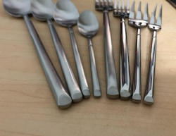 Cubiertos Black and Silver Stainless Steel Cutlery Set Knife Fork Tableware Set